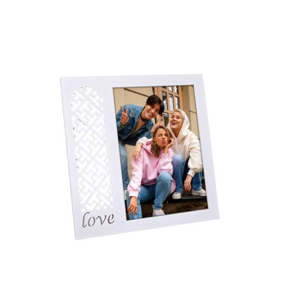 Ahşap Love Desenli Krem Fotoğraf Çerçevesi - 10x15cm